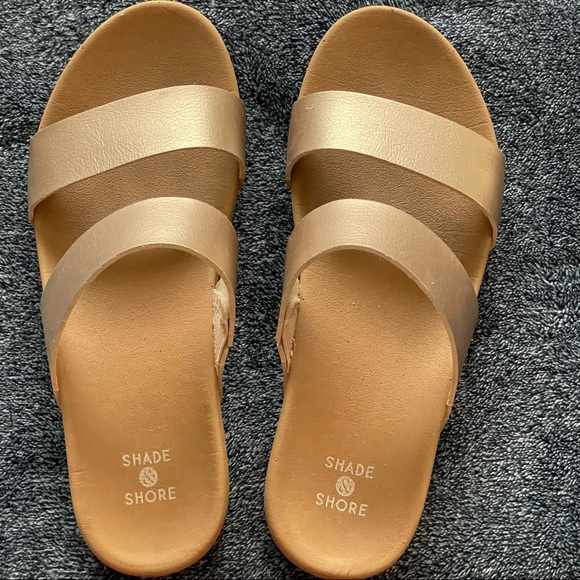 Shade & Shore Shoes - Rose gold colored slip on sandals.